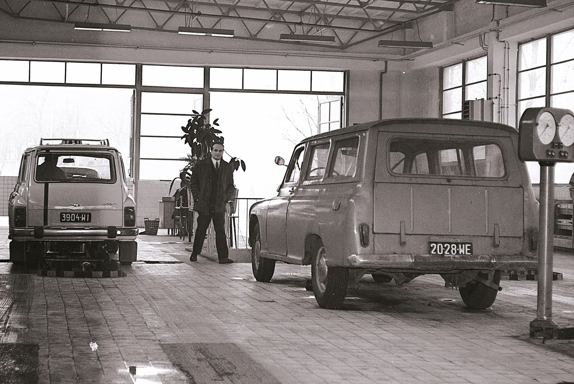 Polski Furgon – FSO Warszawa 201 F