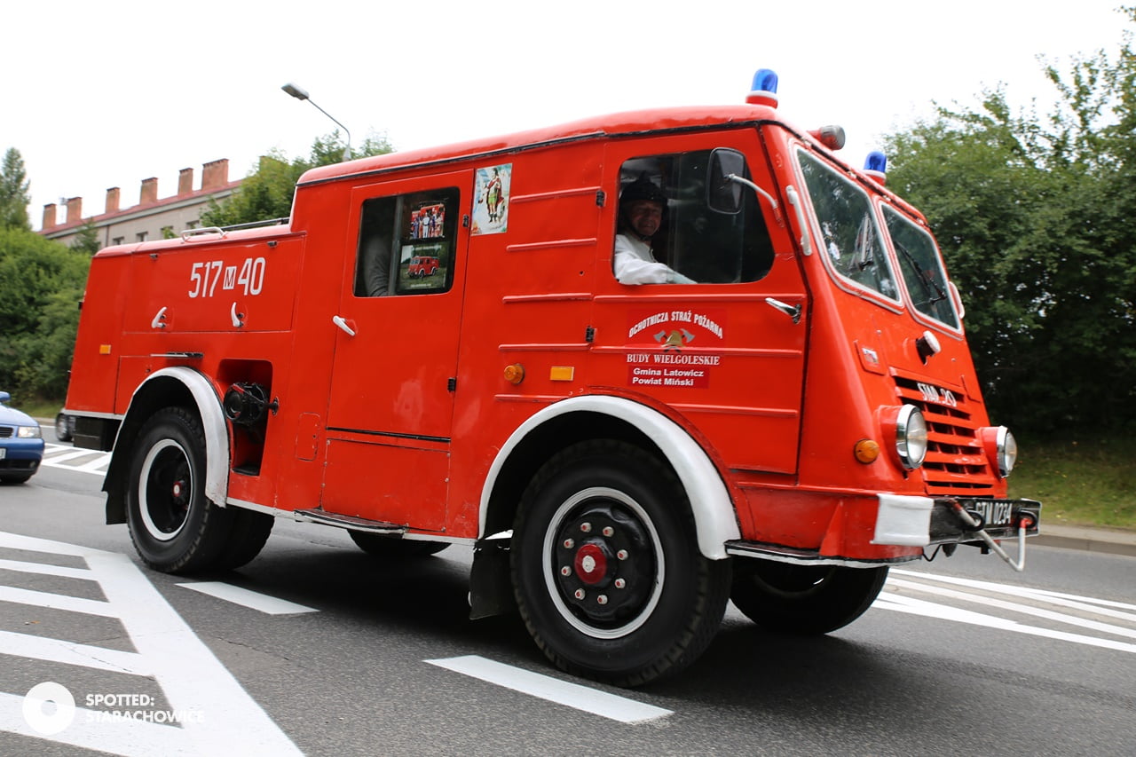 odrestaurowany wóz strażacki star 20 w akcji