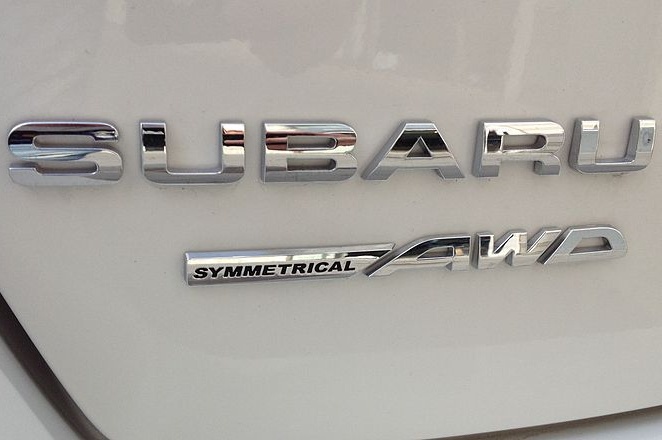 Symmetrical AWD kultowy napęd Subaru Radio Bezpieczna