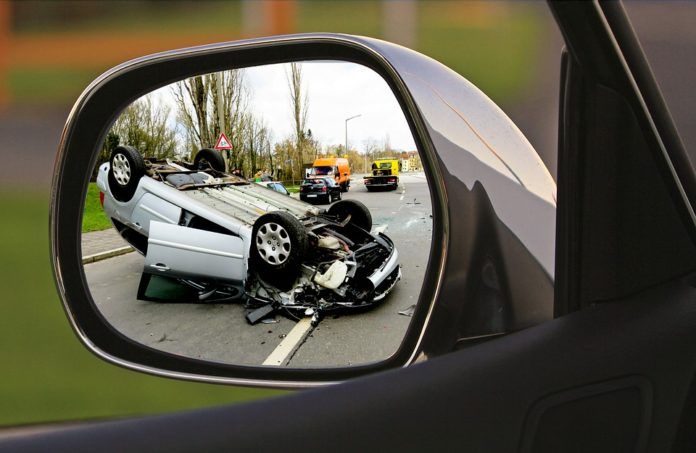 Młodzi kierowcy powodują najwięcej wypadków