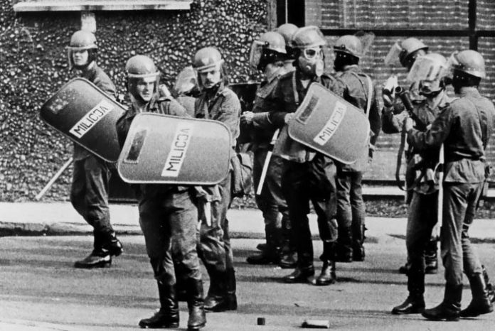 drogowka i milicja - milicja