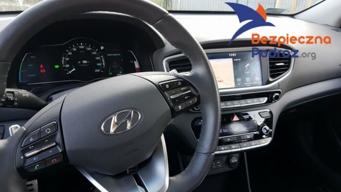 Hyundai Ioniq Electric - Babskim Okiem