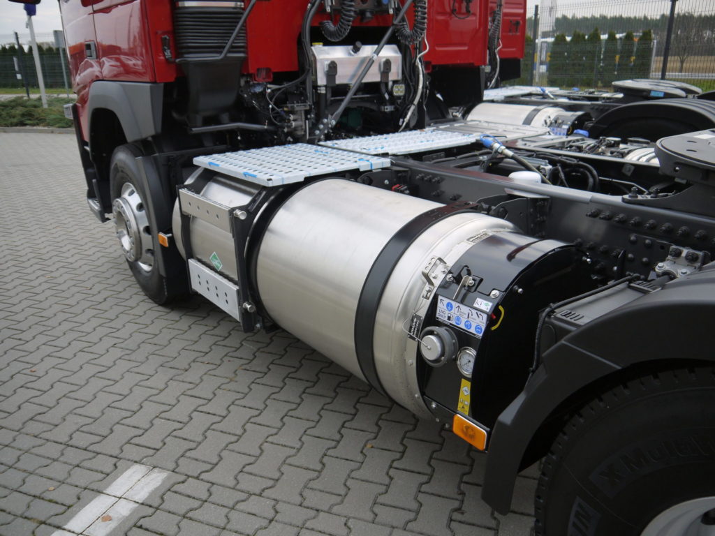 Pierwsze ciężarowki volvo FM na gaz LNG eksploatowane w Polsce