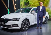Hybrydowa Skoda we flagowym modelu Superb iV