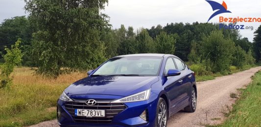 Hyundai Elantra 1600 MPI 6MT