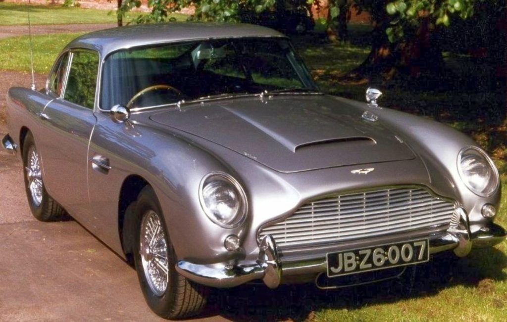 Samochody Jamesa Bonda 1