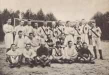 Na zdjęciu pierwsi zawodnicy CWKS Legia Warszawa. Rok 1916