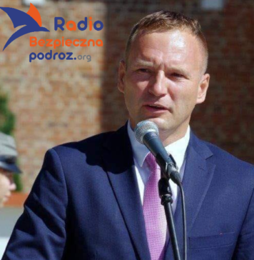 Na zdjęciu Marcin Kiliański sekretarz gminy Tarczyn