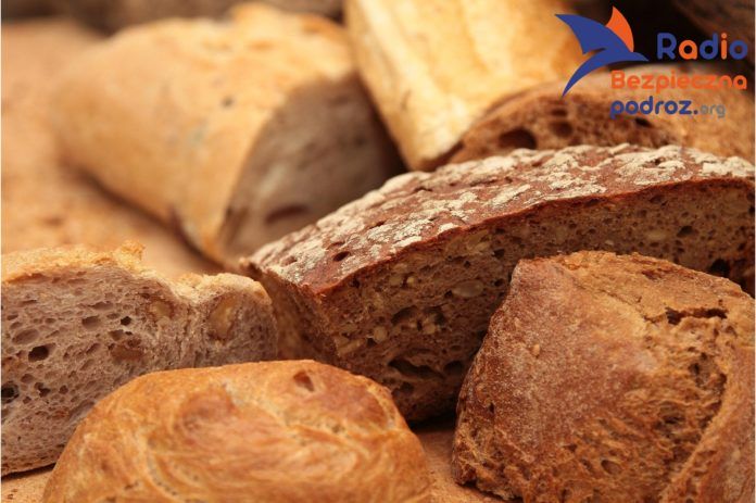 Na zdjęciu kilka rodzajów chleba. Ilustracja do audycji Jak upiec dobry chleb