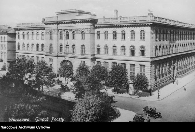 Poczta Polska stare i nowe rozwiązania Gmach Poczty Głównej przy pl. Napoleona 8 w Warszawie (foto NAC)