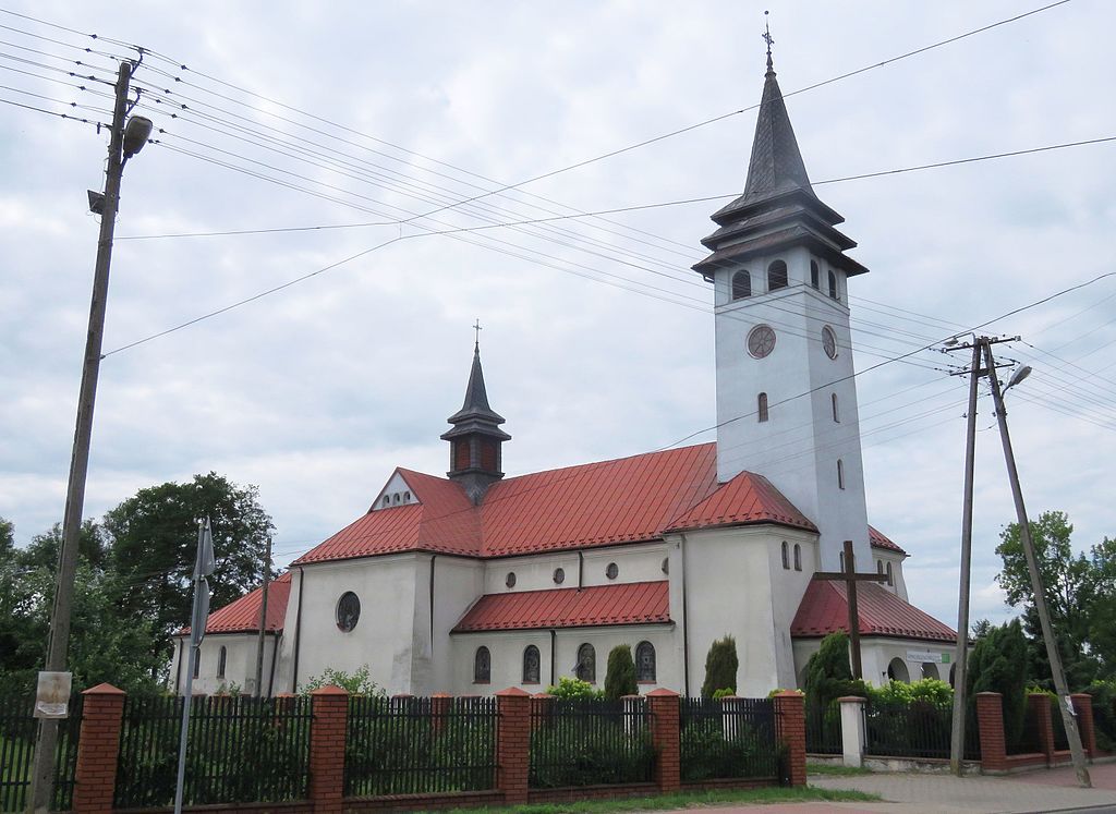 Baranów - rzymskokatolicki kościół parafialny p.w. św. Józefa Oblubieńca NMP