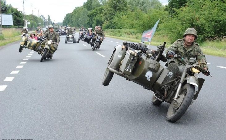 XVII Zlot Pojazdów Militarnych w Lipianach motocykle