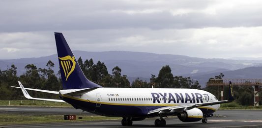 Planujesz lot liniami Ryanair? Zabraknie paliwa lotniczego na wakacje