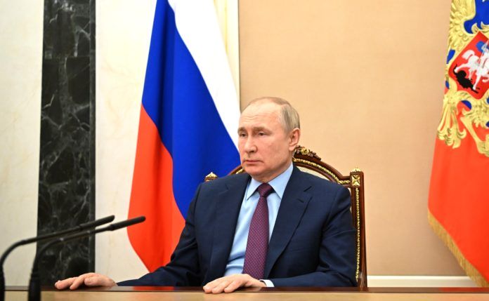 Władimir Putin - Kreml uderza w Polskę