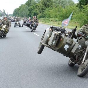 XVII-Zlot-Pojazdow-Militarnych-w-Lipianach-motocykle
