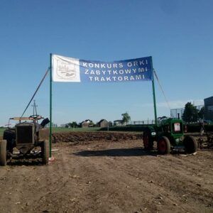 VI-Konkurs-Orki-Zabytkowymi-Traktorami-w-Lubecku-6-7.08.2022