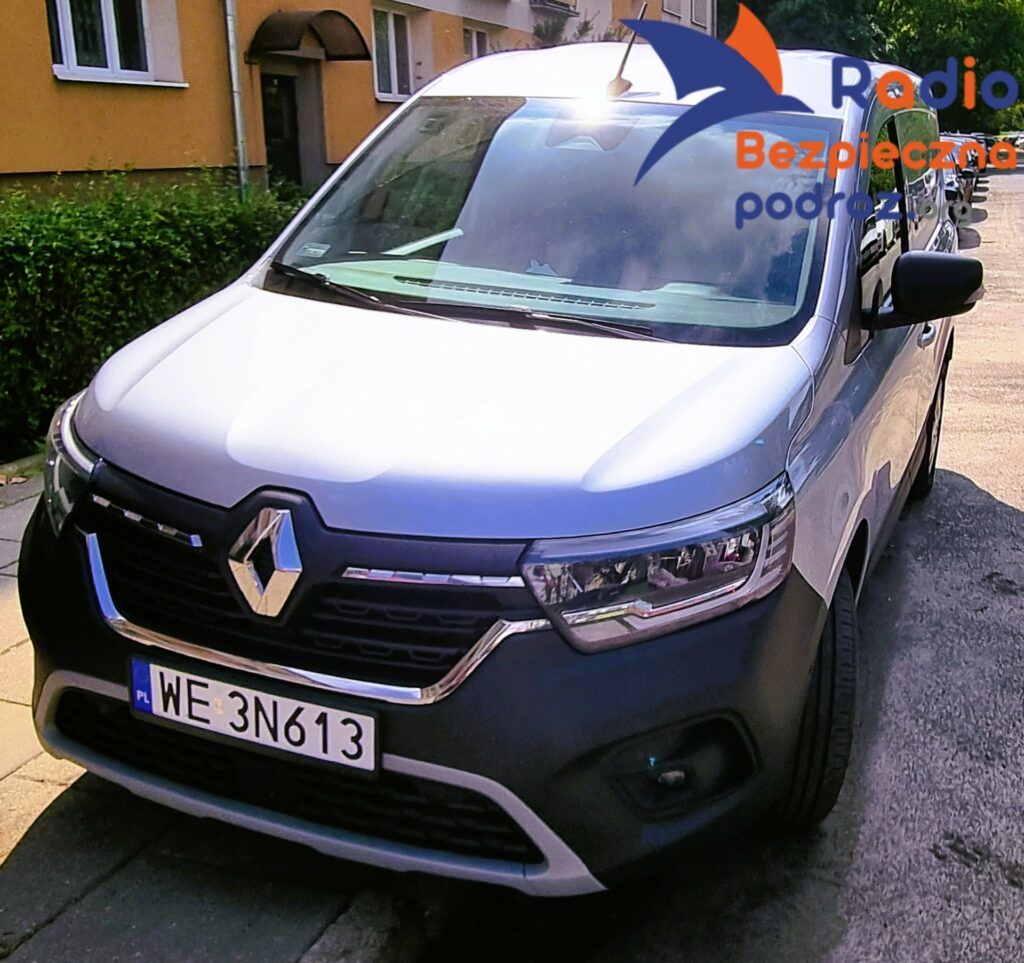 Renault Kangoo VAN zaparkowany na ulicy