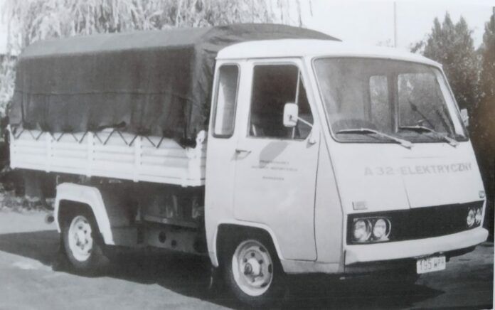 Elektryczny samochód dostawczy FSC A32E foto materiały archiwalne PIMOT