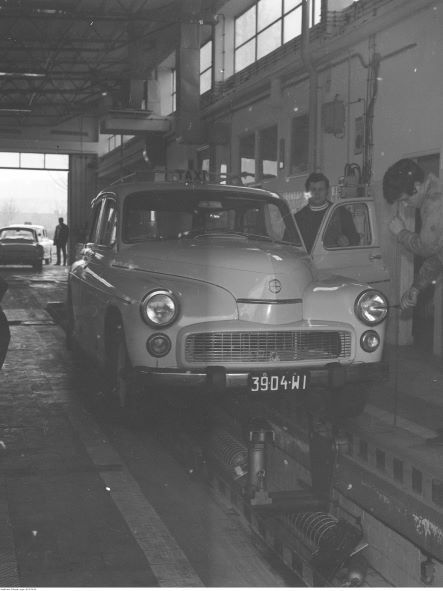 Stołeczne Przedsiębiorstwo Usług Motoryzacyjnych, samochód FSO Warszawa, 1971 NAC