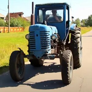 Traktor-MTZ-50-wedlug-Aleksandra-Lukaszenki-przod