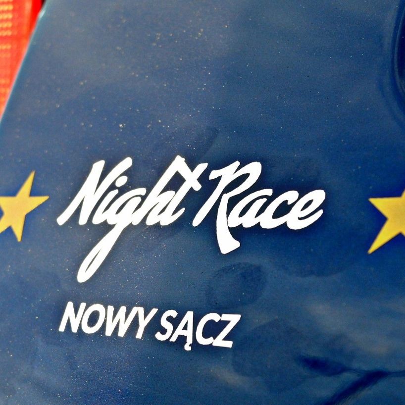 Night Race Nowy Sącz foto ze strony fb klubu Zlot Mikołajowy Bobrowisko Stary Sącz 3.12.2022