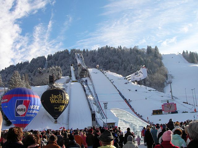 Na zdjęciu skocznia narciarska Ga-Pa Grosse Olympiaschanze Półmetek Turnieju Czterech Skoczni
