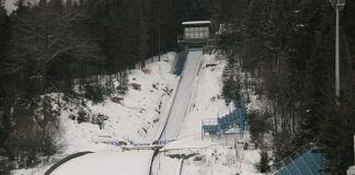 Na zdjęciu jest skocznia narciarska Wielka Krokiew w Zakopanem. Zakopane zawody Pucharu Świata