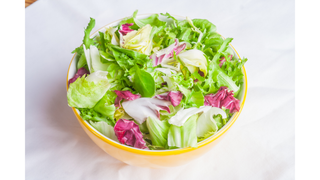 Naturalne wsparcie dla układu trawiennego - niedoceniana Gorgonzola z sałatką - unikaj żywności z Mercosur