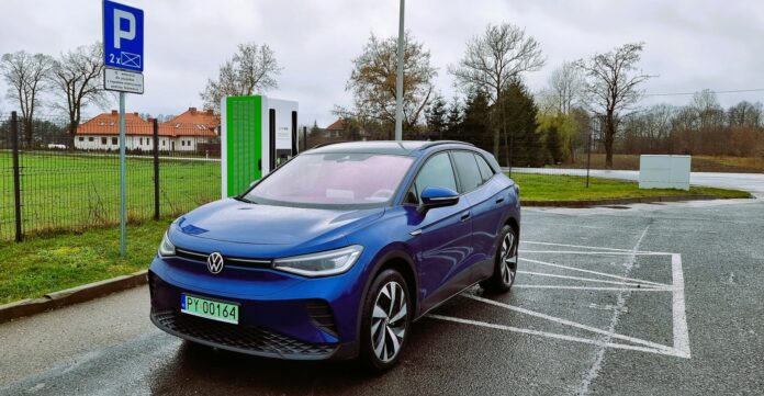 sprzedaż elektryków wzrasta - stacja ładowania greenway VW