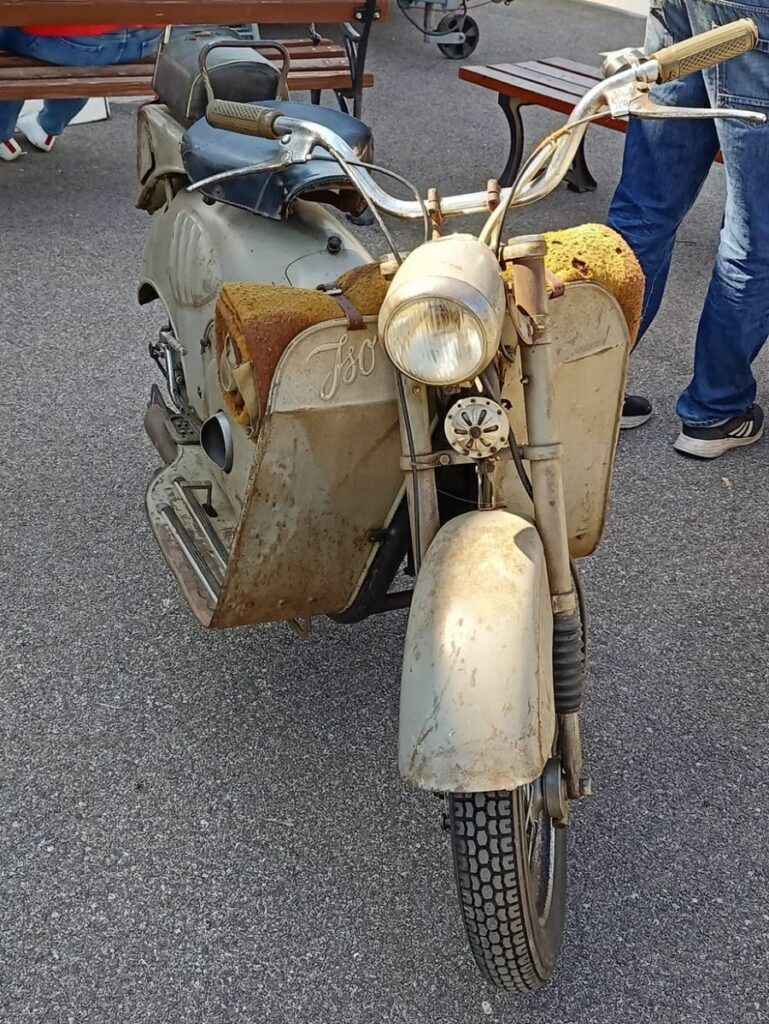 Włoski skuter Iso