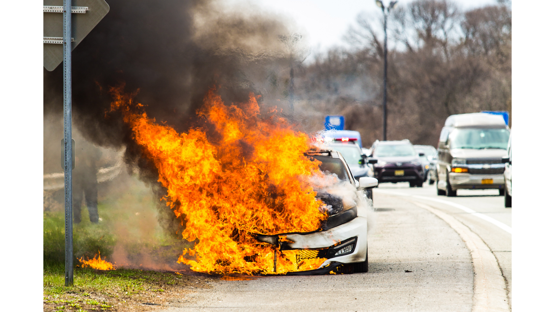 Płonące samochody elektryczne