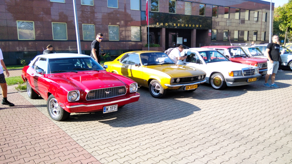 Ford Mustang i Opel GT XIX Wołomiński Zlot Pojazdów Zabytkowych przeszedł do historii