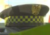 nowe uprawnienia straży miejskiej, czapka strażnika miejskiego leżąca w radiowozie