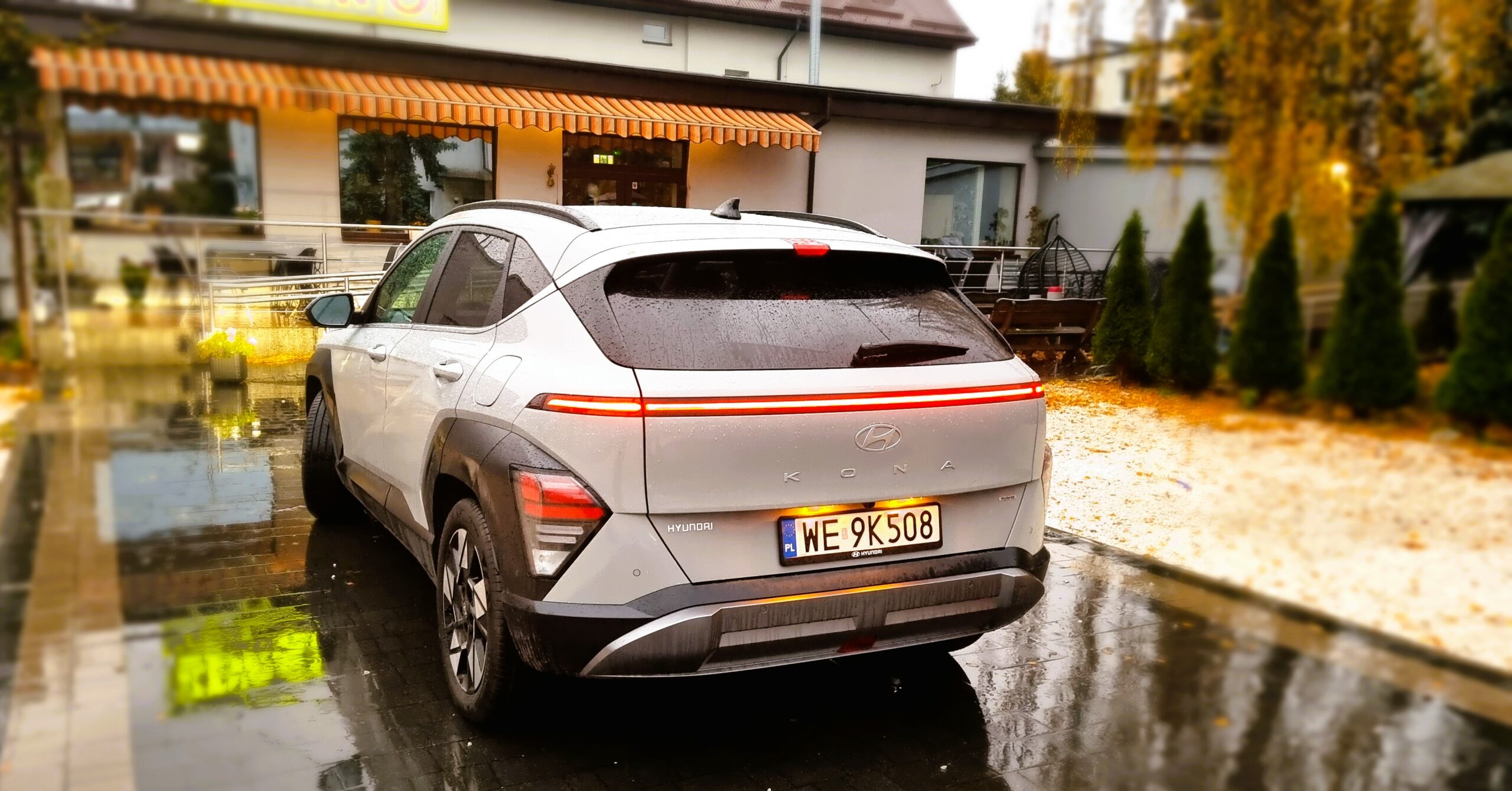 Hyundai Kona HEV hybryda w lekko futurystycznym opakowaniu