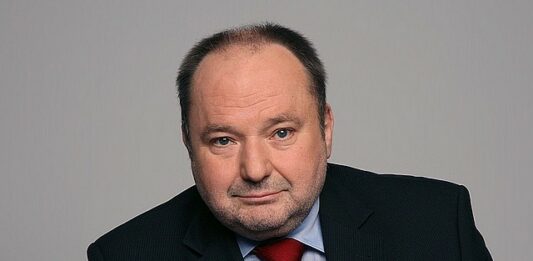 Zostałem delegowany na stanowisko prezesa Zarządu TVP - napisał Maciej Łopiński.