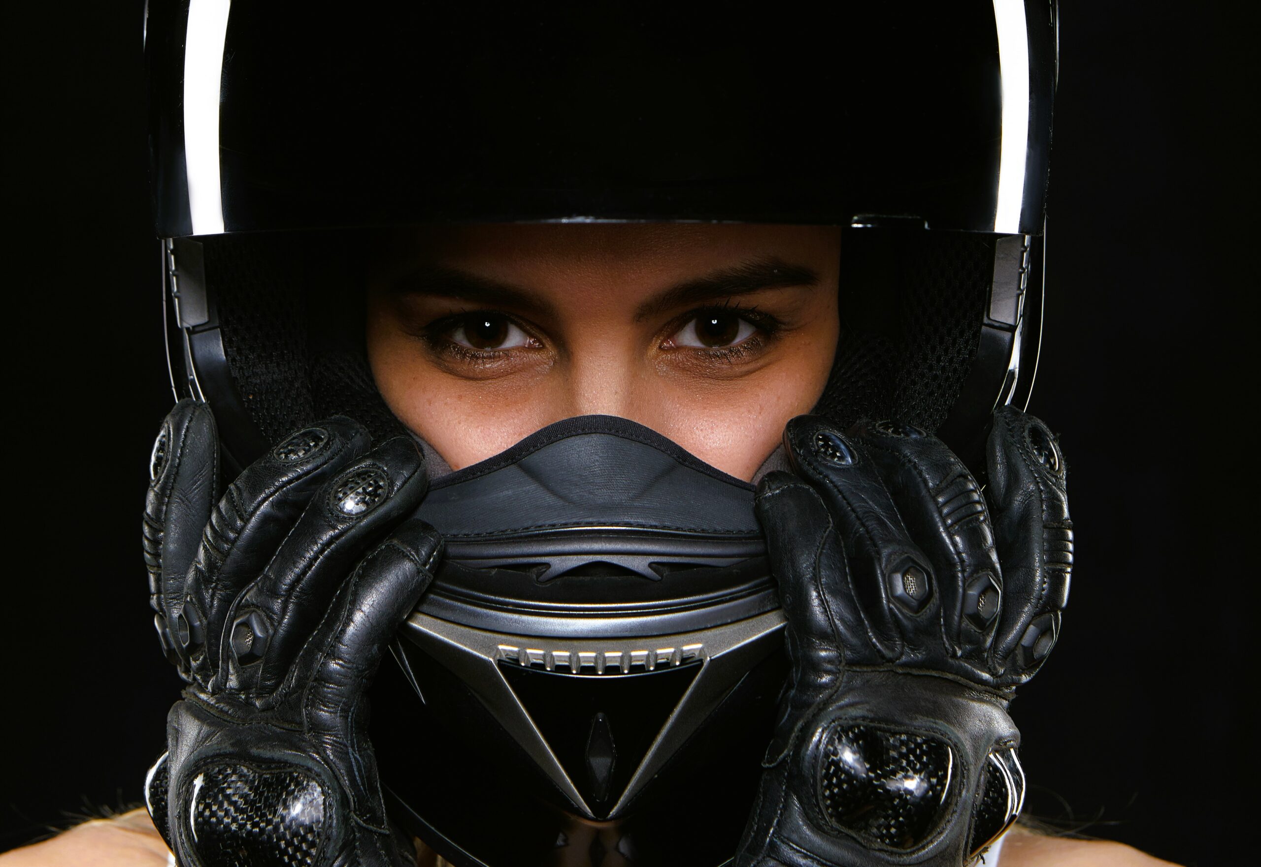 Jak wybrać damski kask motocyklowy?