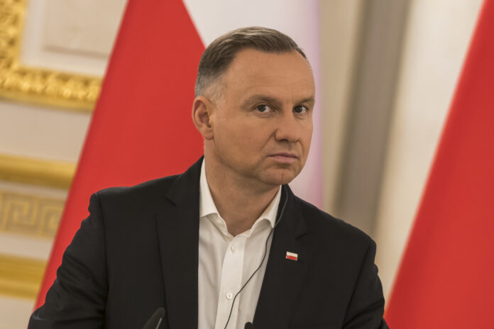 Areszt dla Kamińskiego i Wąsika - Prezydent Duda stanowczo sprzeciwia się postanowieniu Sądu.