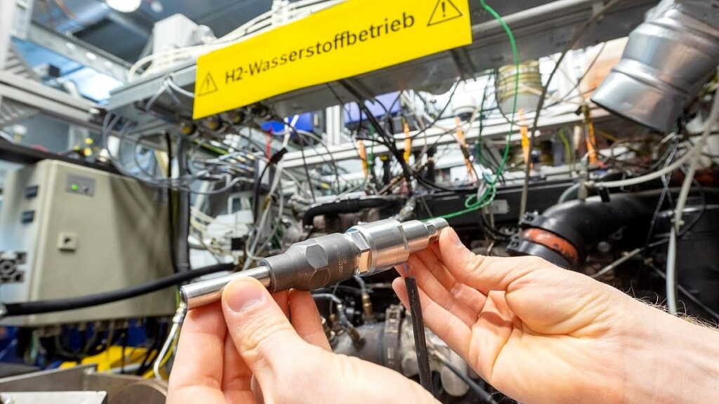 Firma BOSCH - armatura H2