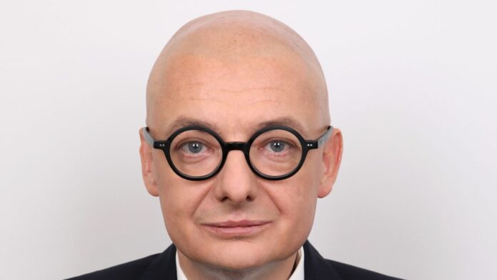 Od faszysty i homofoba na wicemarszałka senatu Michał_Kamiński UED Od faszysty i homofoba na wicemarszałka senatu Michał_Kamiński UED kilometrówki senatorów