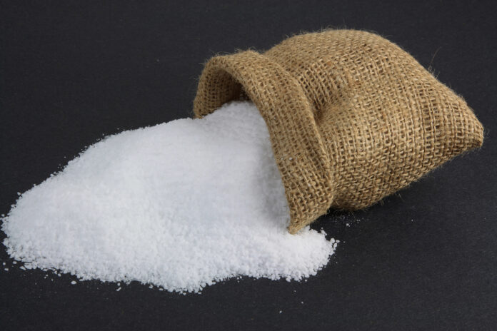Polski rynek soli zalewa tania sól z Białorusi, co negatywnie wpływa na polskich producentów.