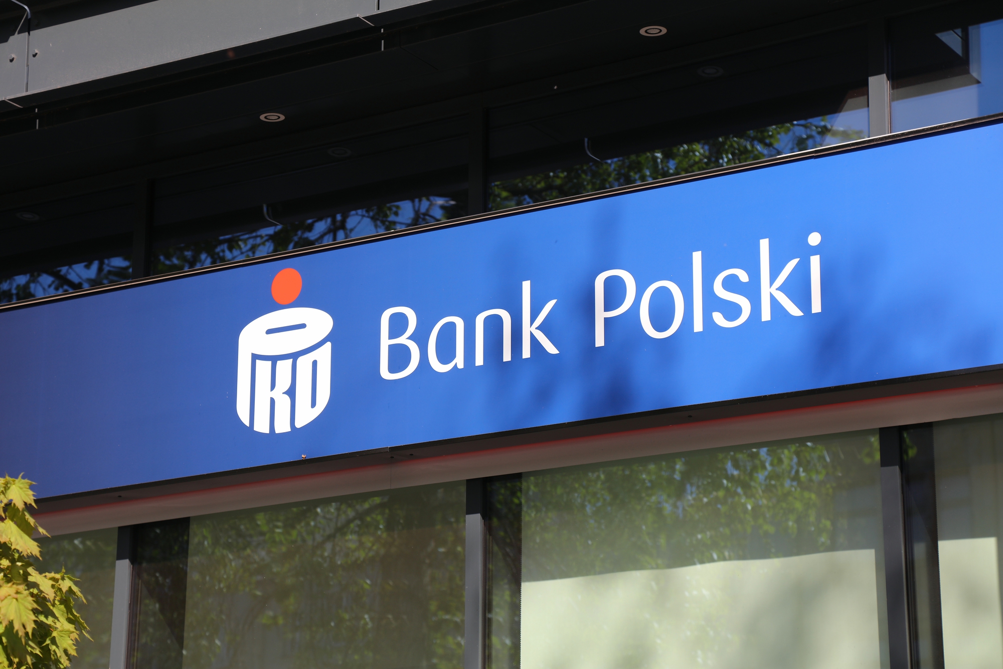 Były prezes PKO BP oskarżony o wypłatę nienależnych świadczeń