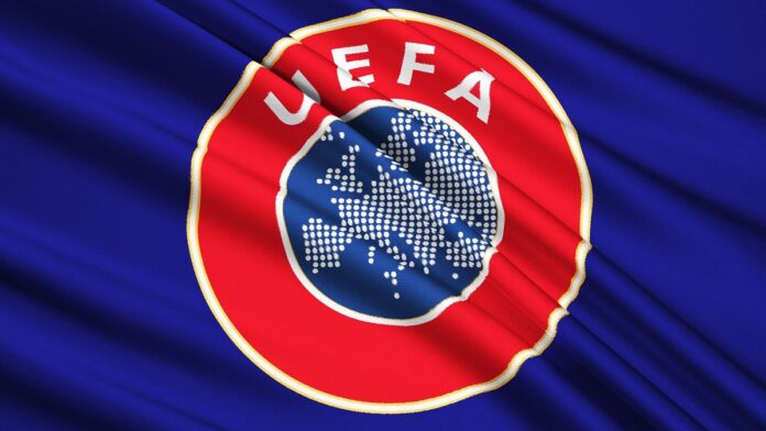 Losowanie Ligi Narodów 2024 - niebiesko-czerwono-biała flaga UEFA