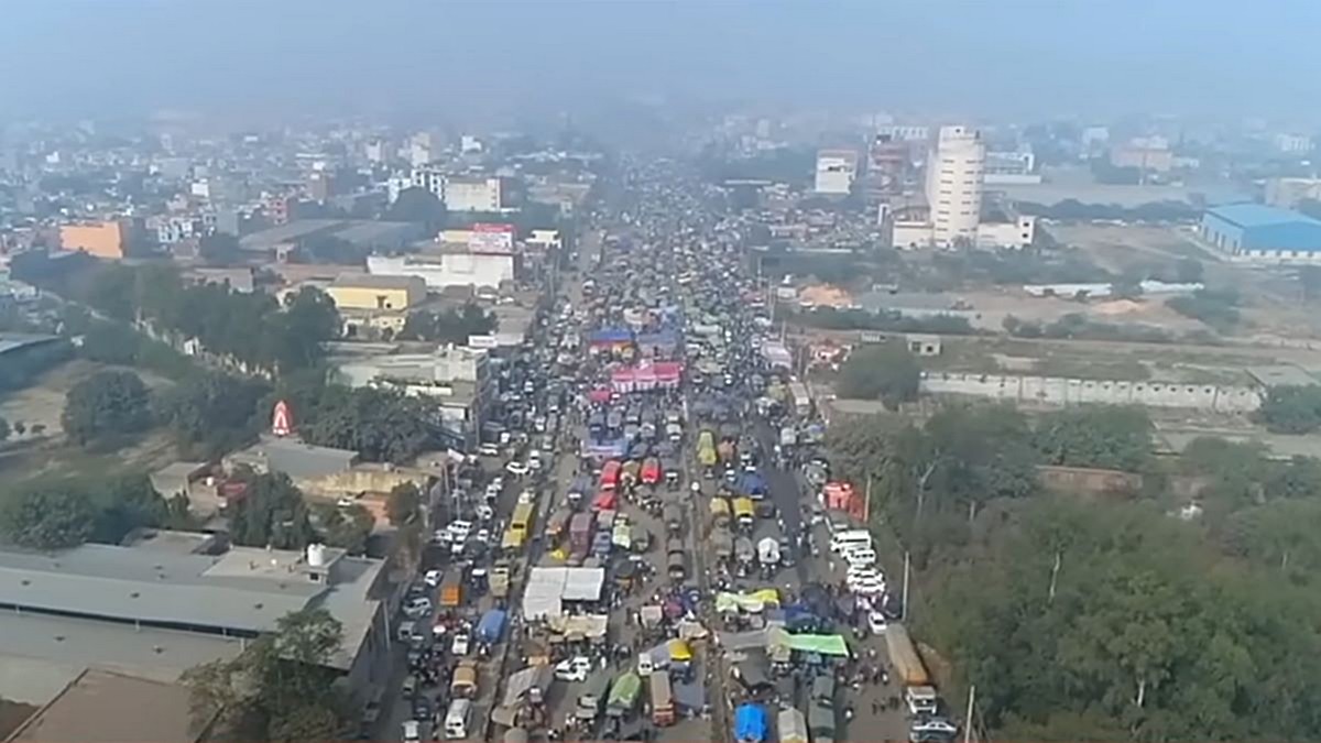 Rolnicy w Indiach protestują przeciwko polityce rządowej. Są ofiary.