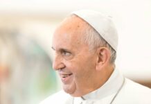 Papież trafił do szpitala: Modlitwa wiernych o zdrowie Ojca Świętego