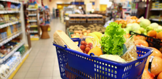 Dwie niedziele handlowe w miesiącu. Zdaniem autorów, rozwiązanie to uwzględnia interesy pracodawców, pracowników i klientów.