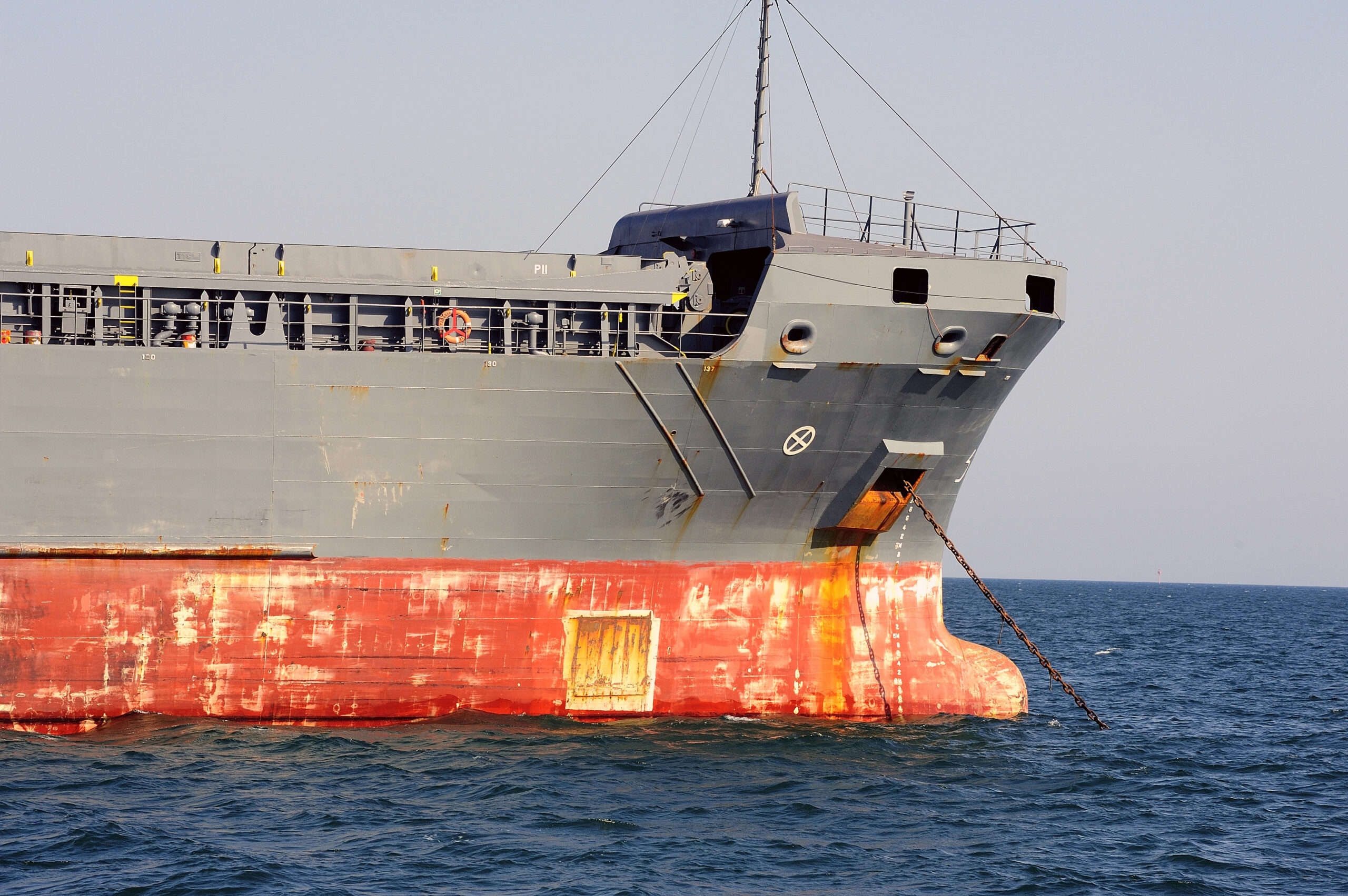Katastrofa na Morzu Czerwonym. Statek Rubymar tonie na fali konfliktu. FILM