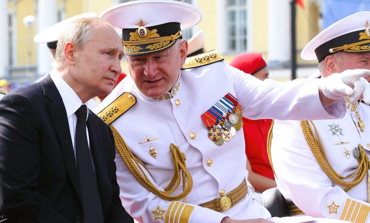 Putin wyrzuca dowódcę Marynarki Wojennej – rosyjska flota traci siłę