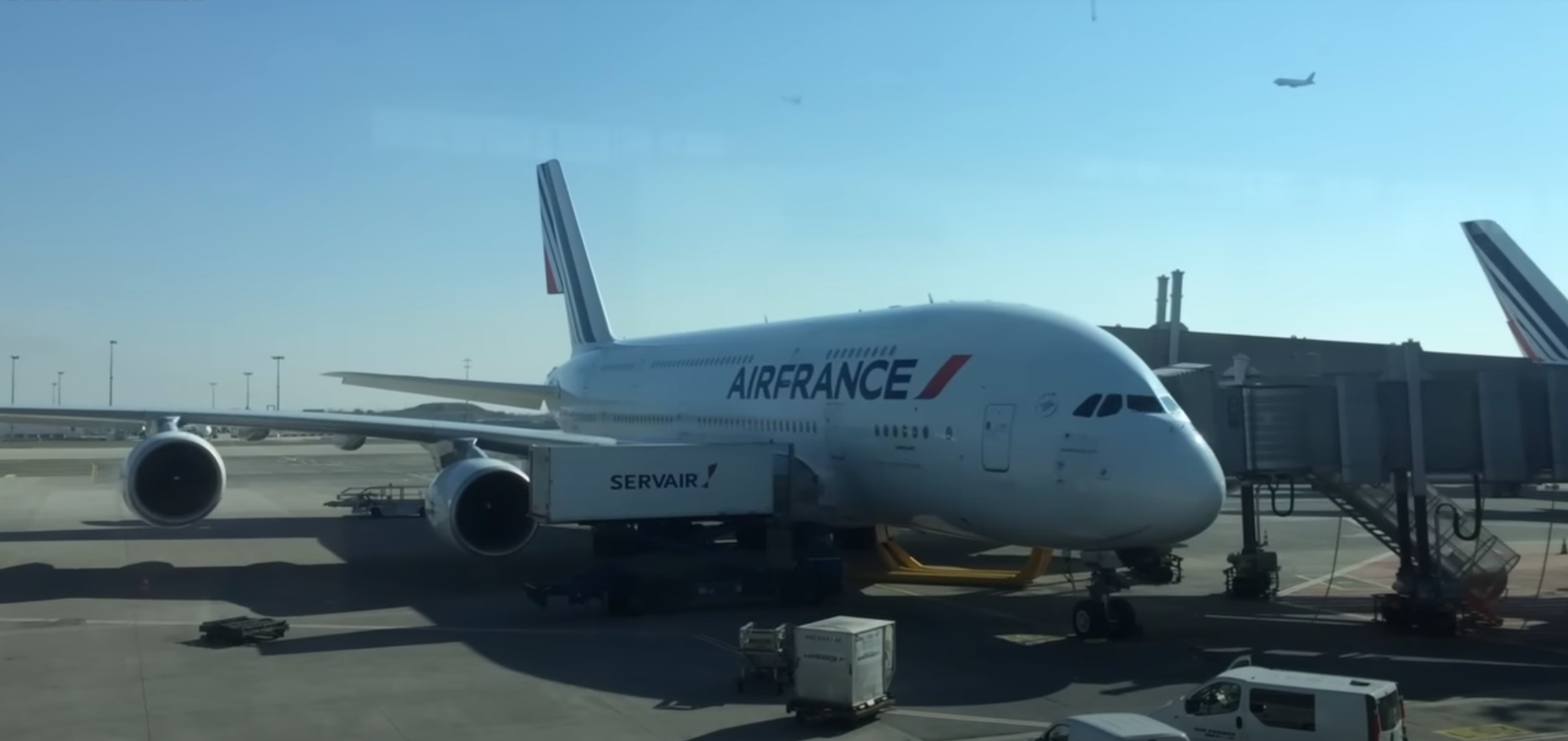 Bójka na lotnisku Charlesa de Gaulle’a: Zwolennicy PKK starli się z wojskiem