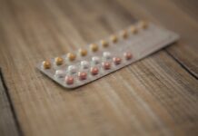 farmaceuci o pigułce dzień po, blister tabletek antykoncepcyjnych