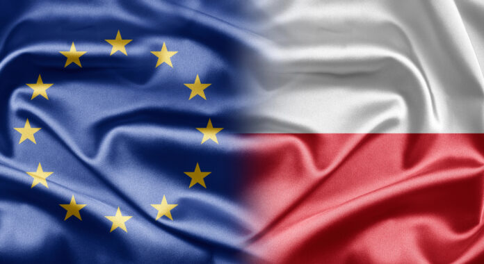 Gaśnie optymizm Polaków wobec UE. Sondaż